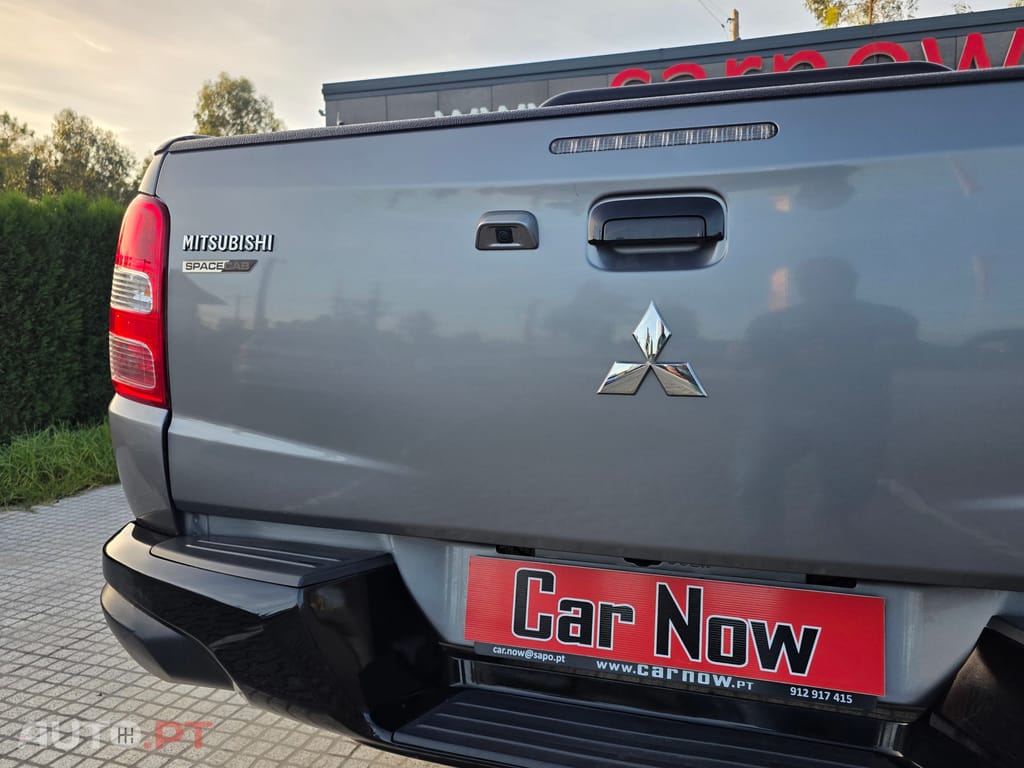 Mitsubishi L200 Strakar 2.4 DI-D Sport Edition