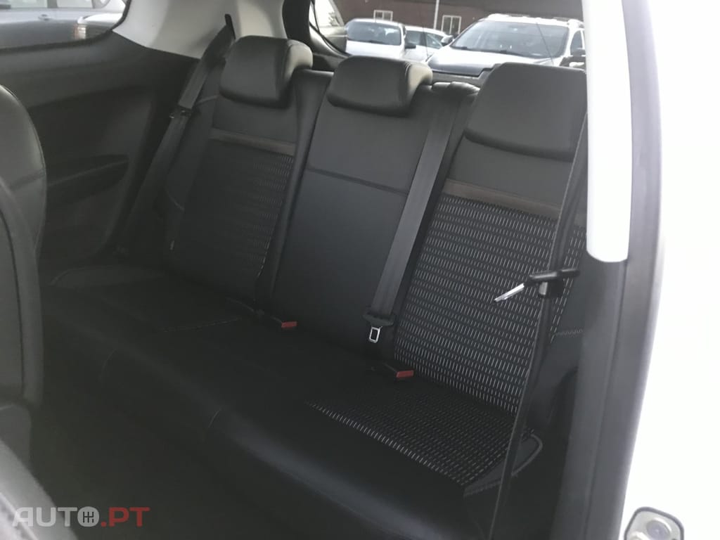 Peugeot 208 1.6 e-HDi Allure