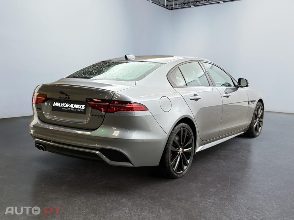 Jaguar XE D200 Aut. R-Dynamic Black