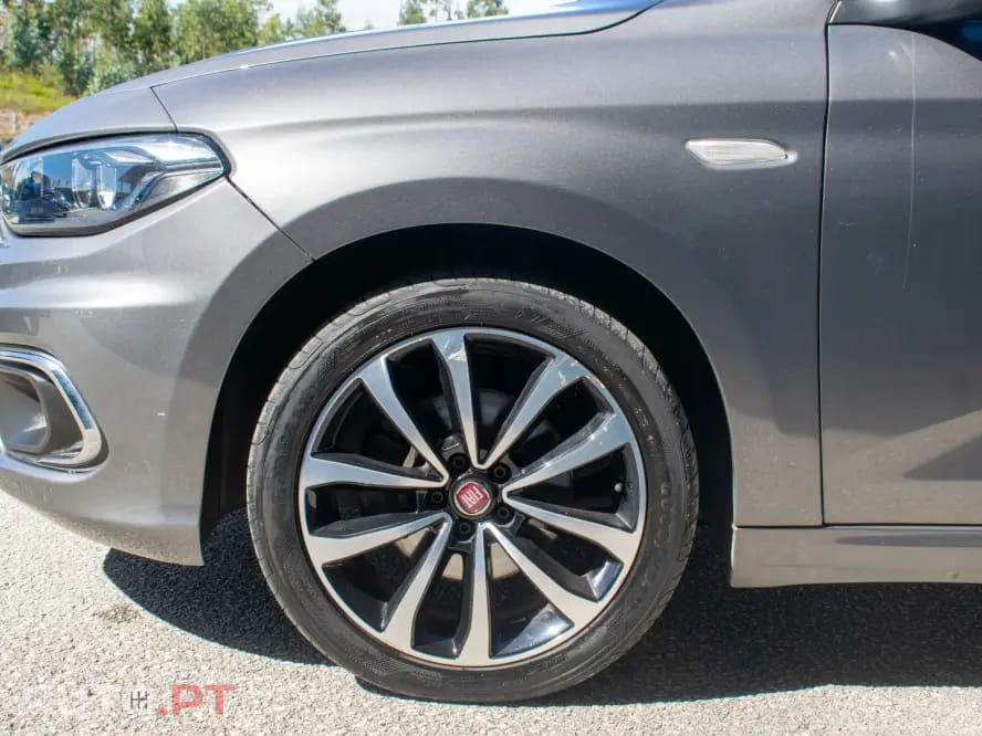 Fiat Tipo 1.3 M-Jet Lounge