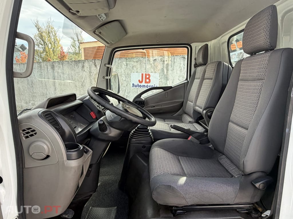 Nissan Cabstar 2.5 dCI 3LUG Tri-Basculante 62.000 Kms