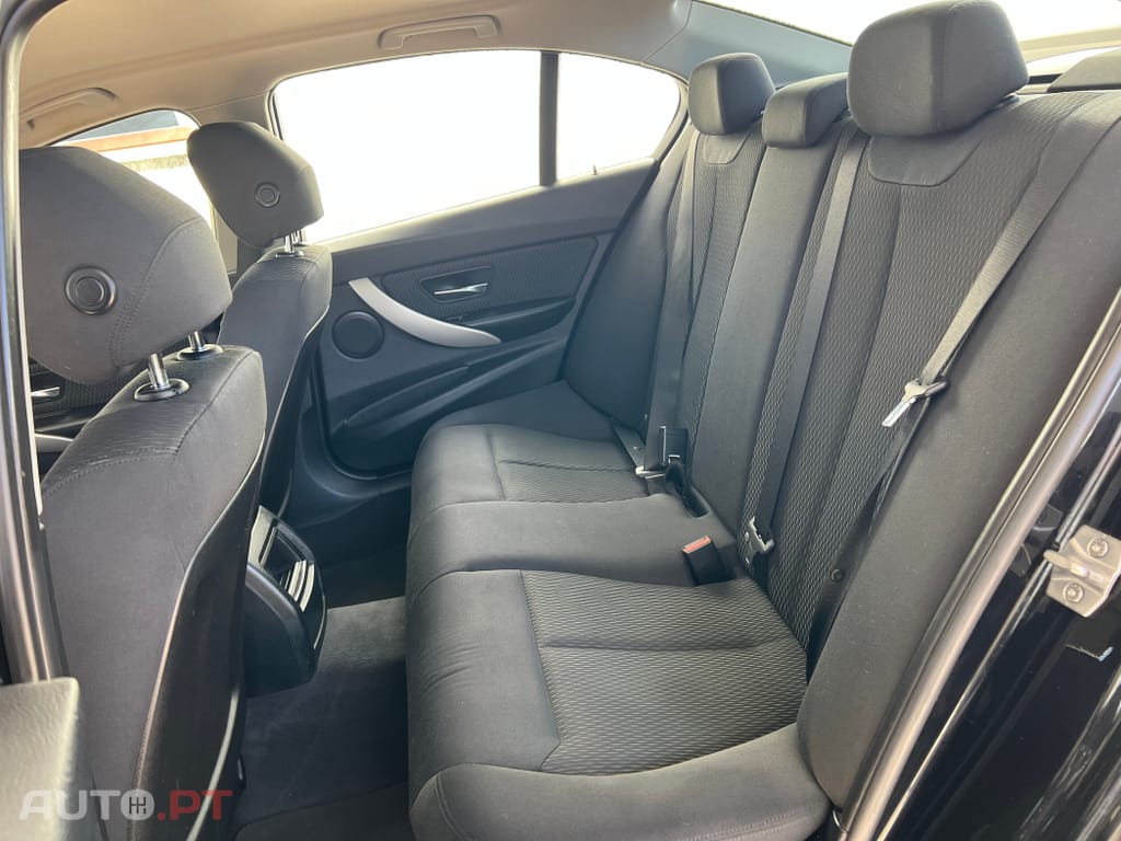 BMW 318 d Auto
