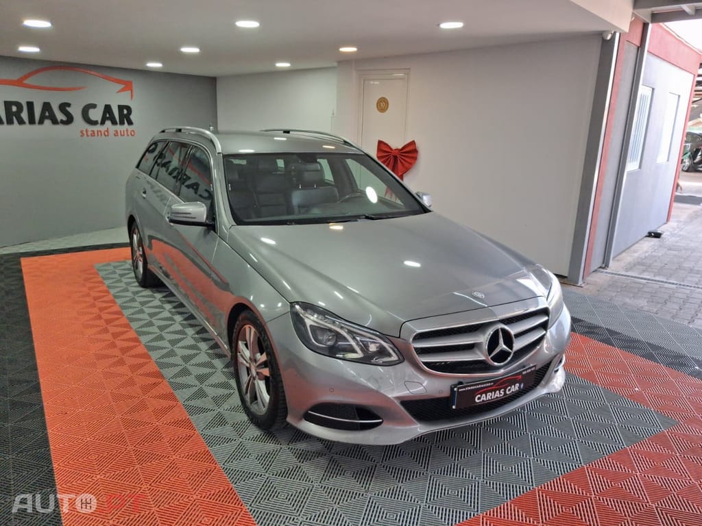 Mercedes-Benz E 300 BlueTEC Hybrid Avantgarde