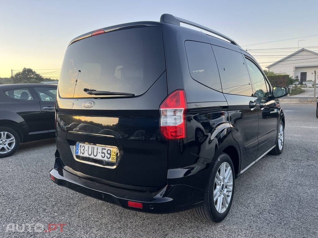 Ford Tourneo 1.5 TDCi Titanium
