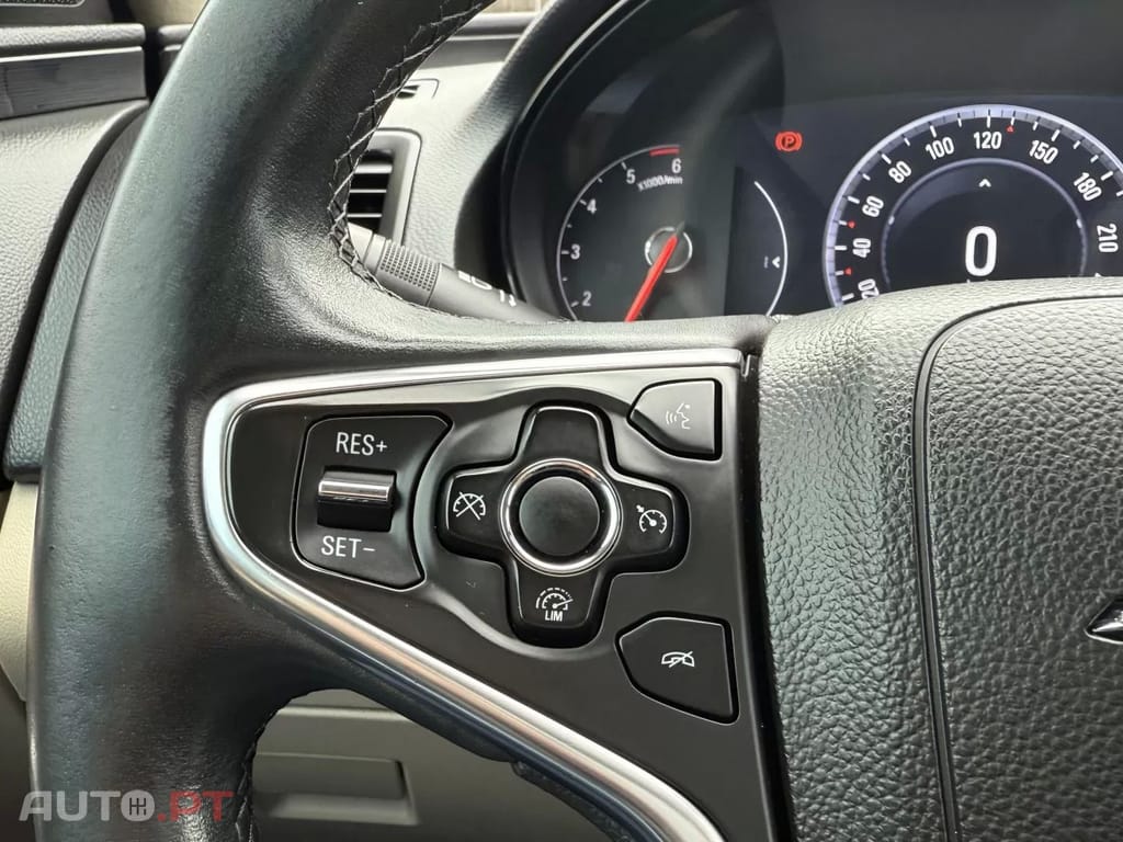 Opel Insignia 2.0 CDTI executive S/S