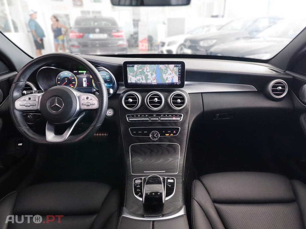 Mercedes-Benz C 300 de AMG Line