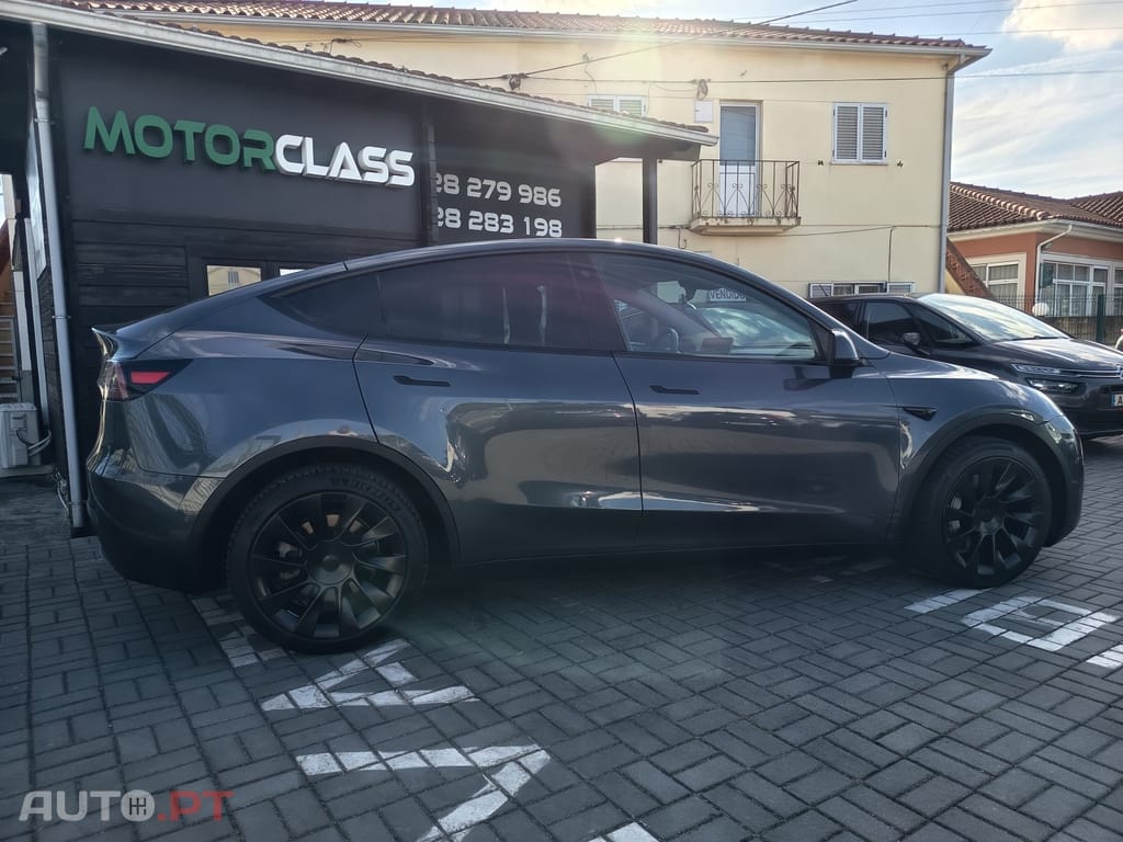 Tesla Model Y Long Range Tração Integral