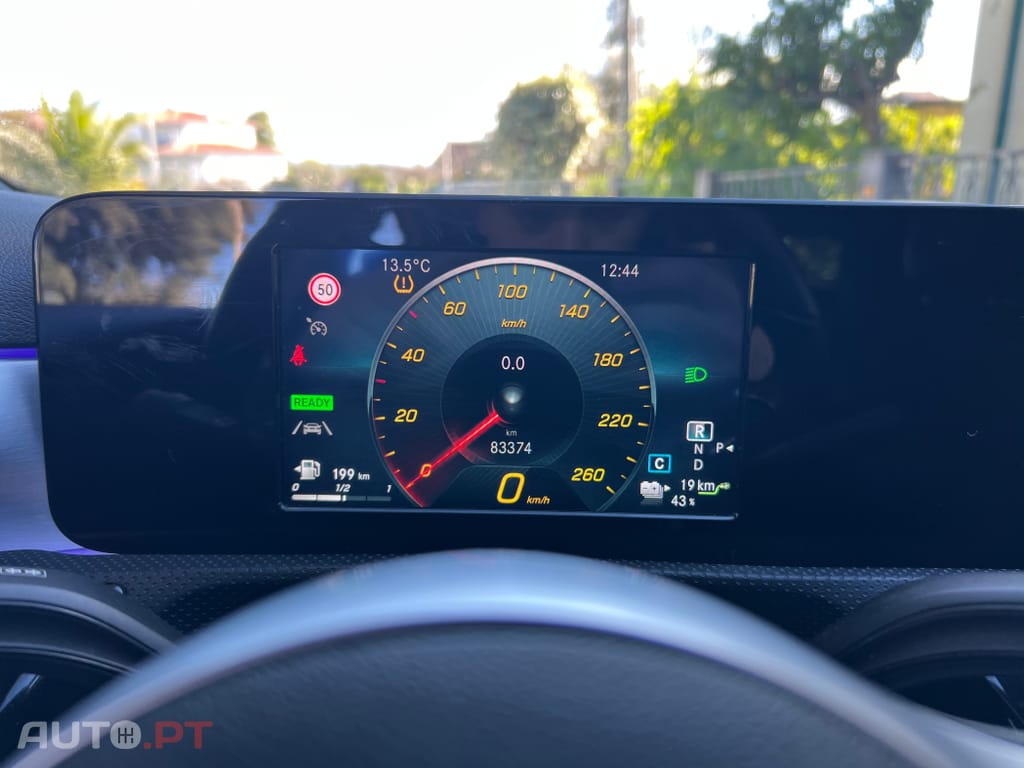 Mercedes-Benz A 250 e 8G-DCT AMG Line