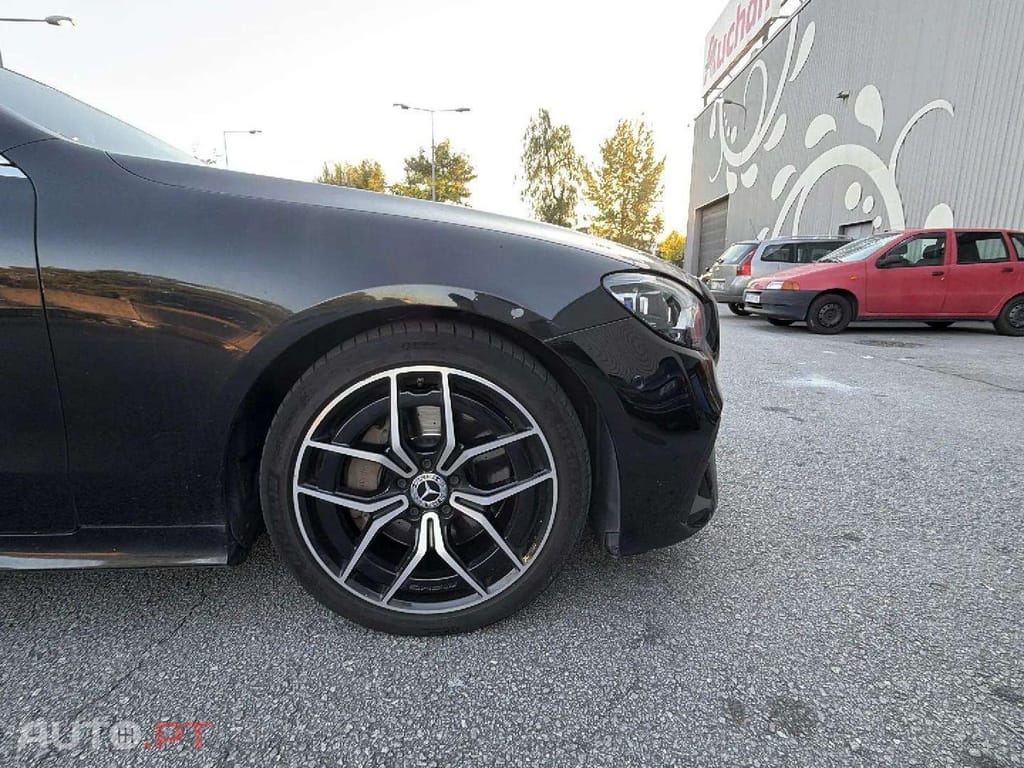 Mercedes-Benz E 220 d AMG Line