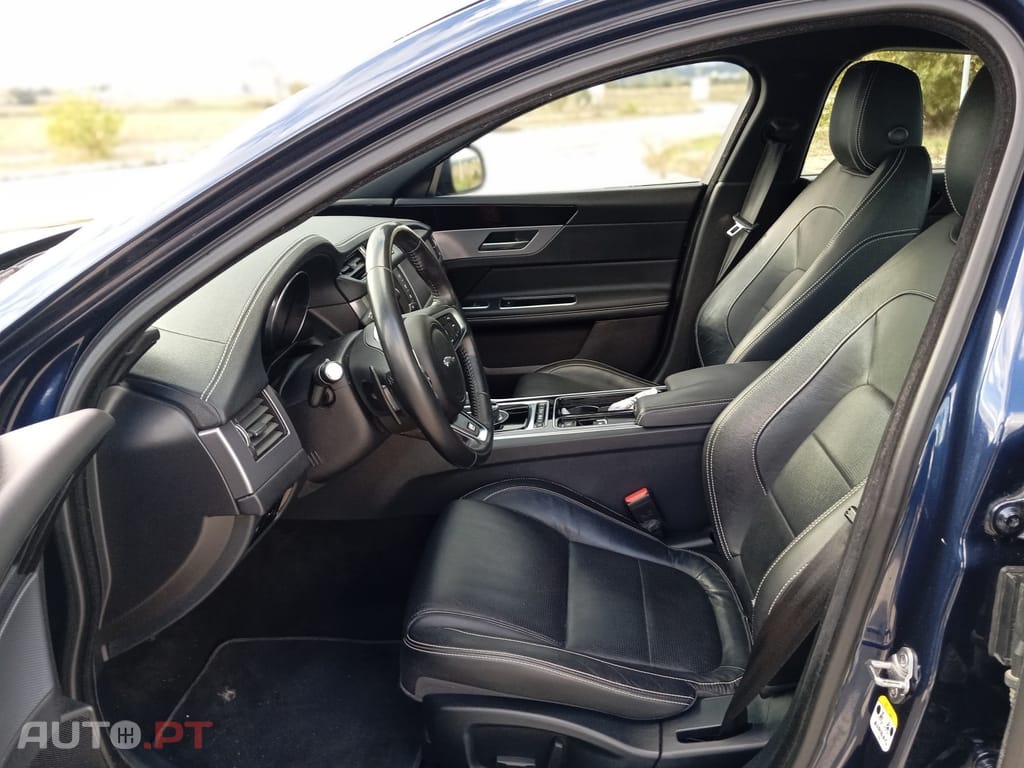 Jaguar XF 2.0 D R SPORT BVA 8 180CV COM EXTRAS