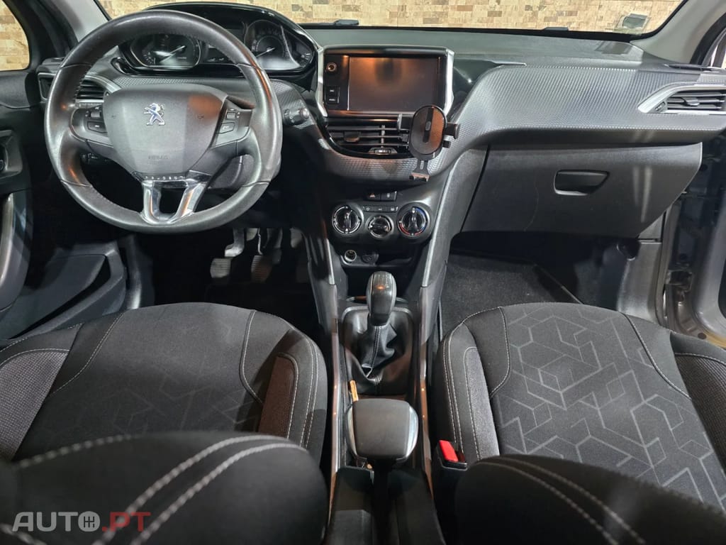Peugeot 2008 1.2 VTi