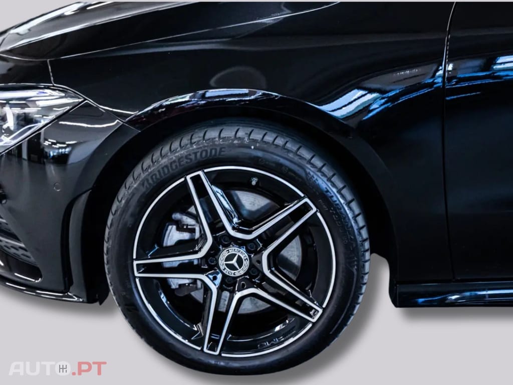 Mercedes-Benz CLA 250 I.V.A DEDUTÍVEL e AMG
