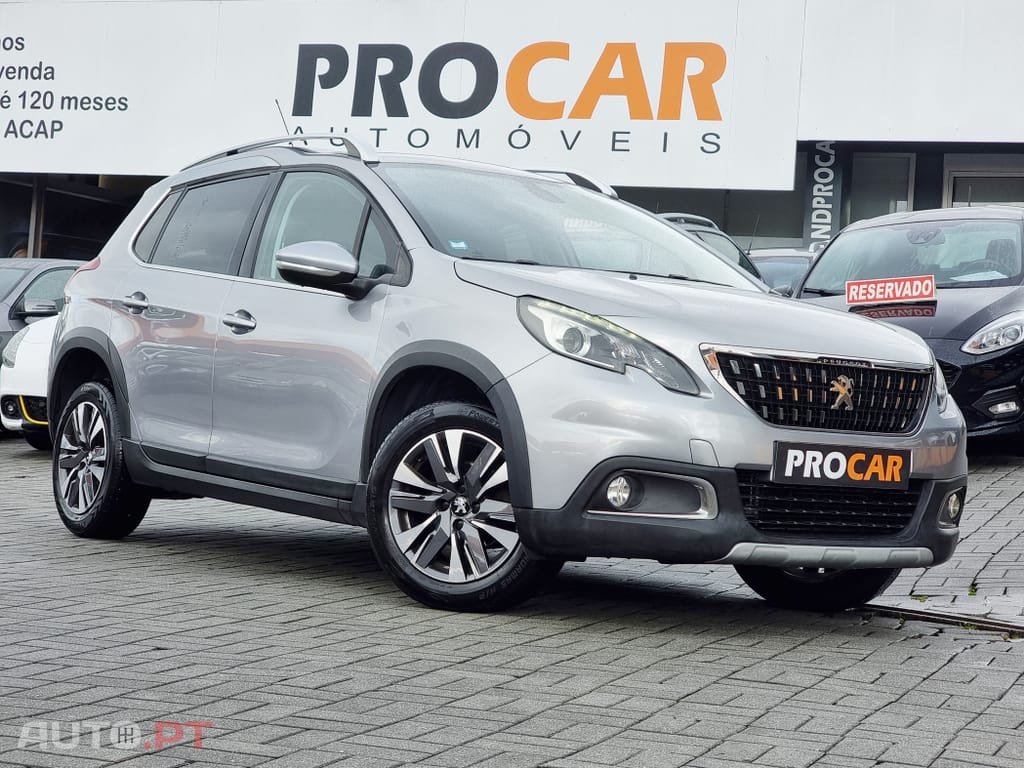 Peugeot 2008 1.2 PureTech Allure