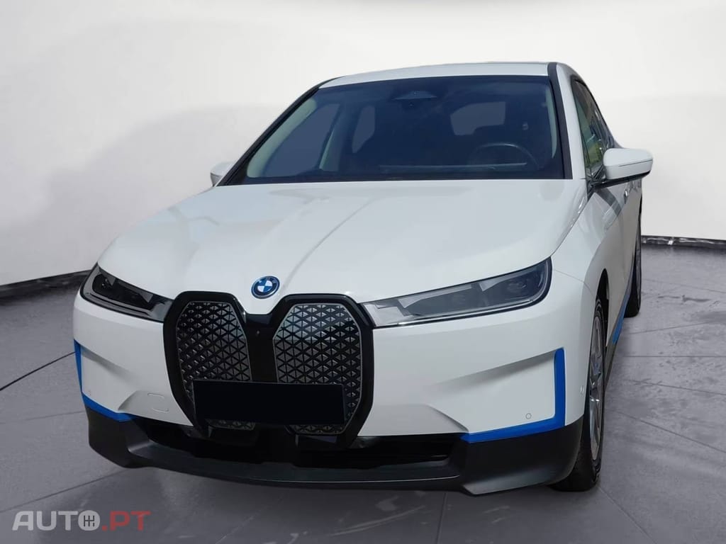 BMW iX xDrive 40