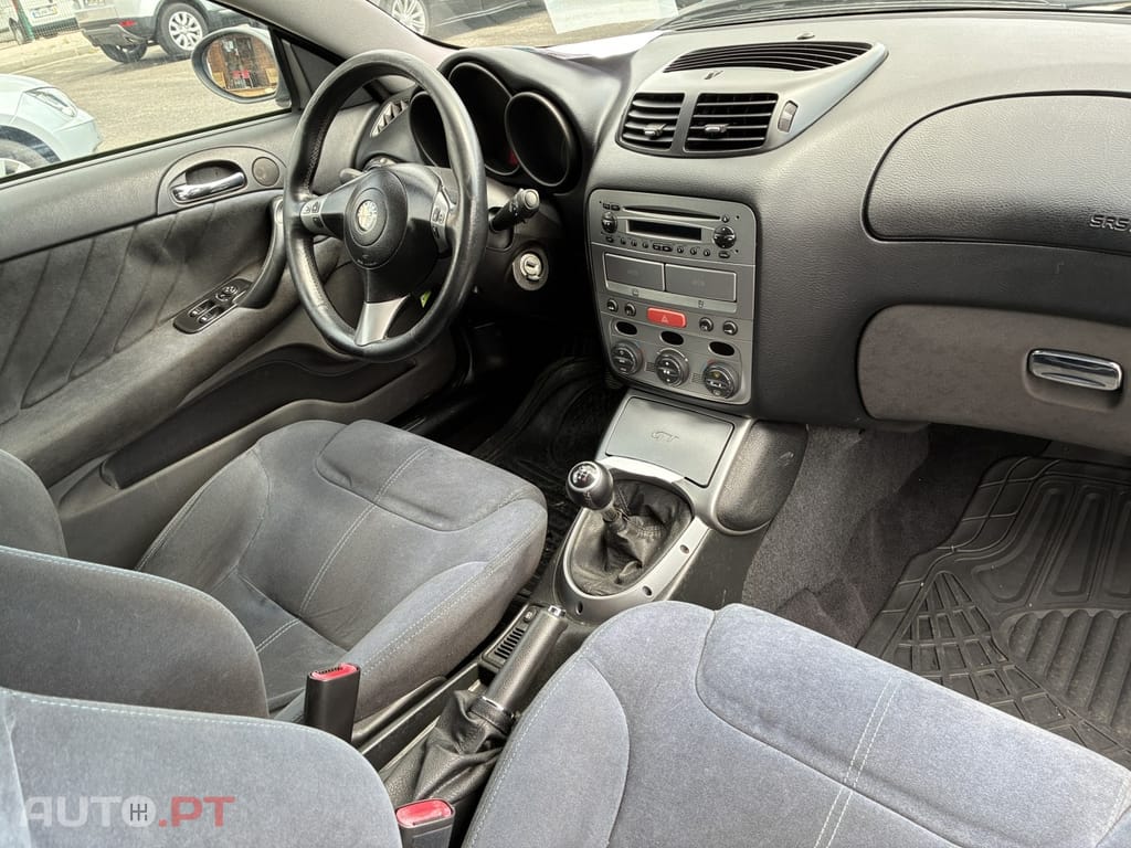 Alfa Romeo GT 1.8 TS
