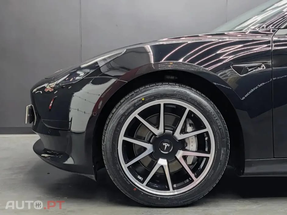 Tesla Model 3 Standard Range Plus RWD