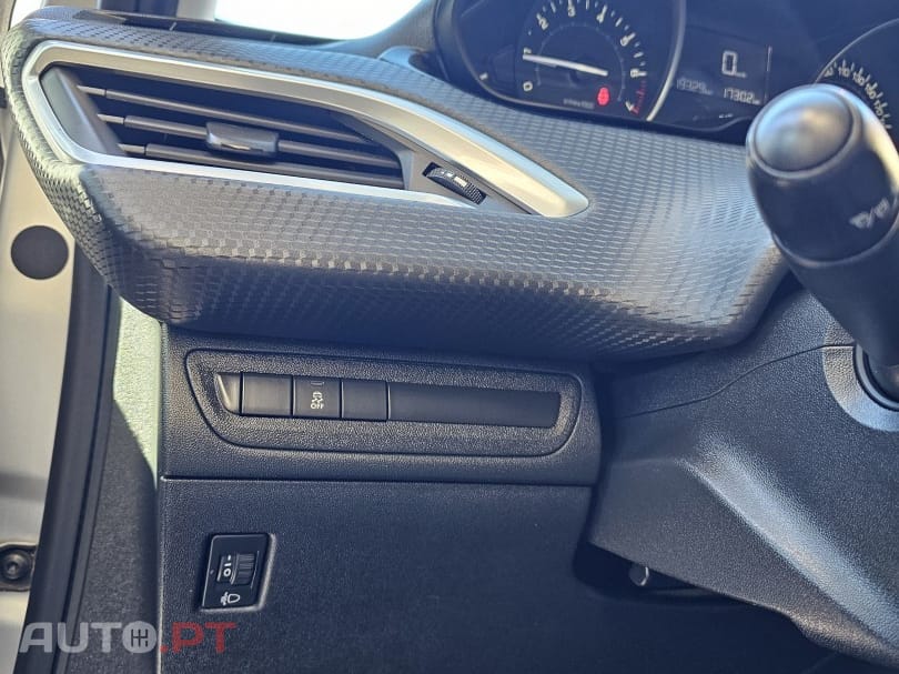 Peugeot 208 1.2 PureTech Style