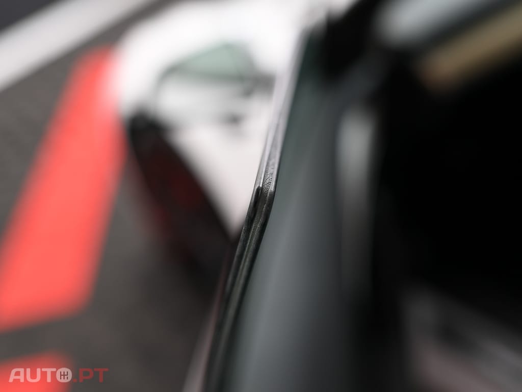 Tesla Model 3 Long Range Tração Integral Premium