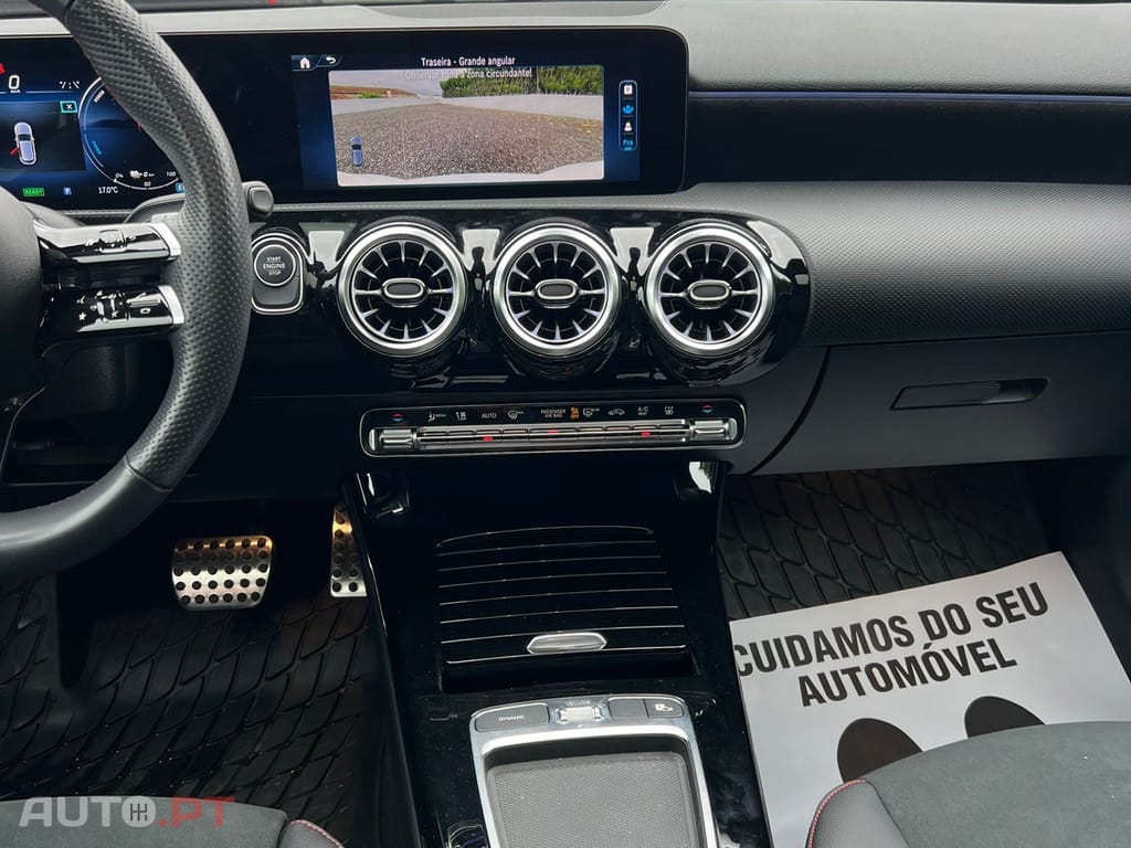 Mercedes-Benz A 250 e AMG Line