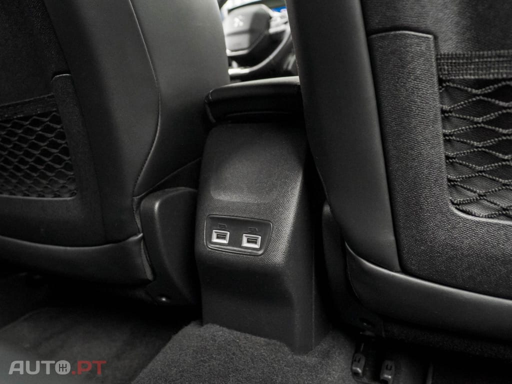 Peugeot 2008 1.2 PureTech GT Line EAT8
