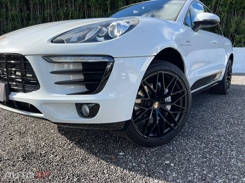 Porsche Macan S