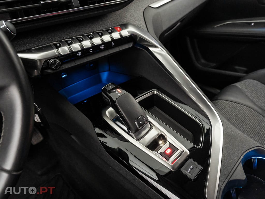 Peugeot 3008 1.5 BlueHDi Allure EAT8