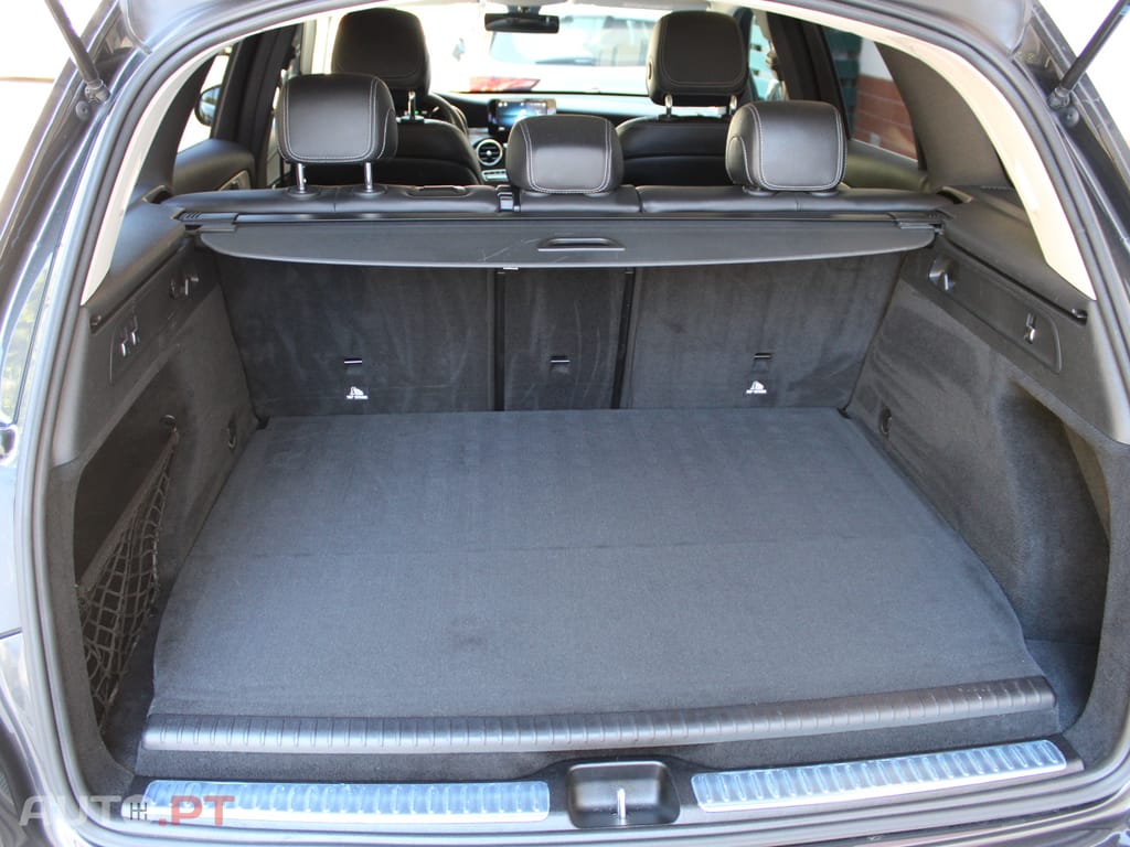 Mercedes-Benz GLC 300 e 4MATIC