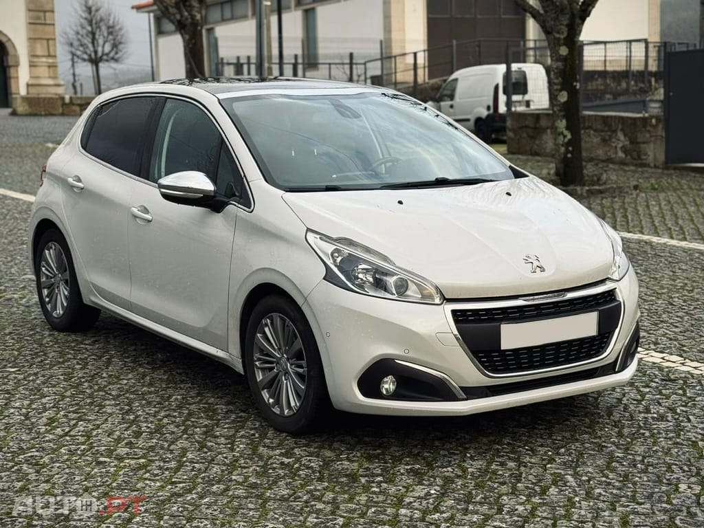 Peugeot 208 1.2 VTi Allure