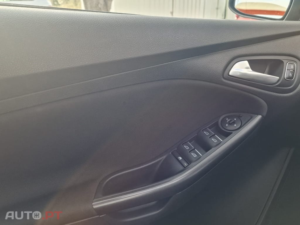 Ford Focus SW 1.5 TDCi ST-Line