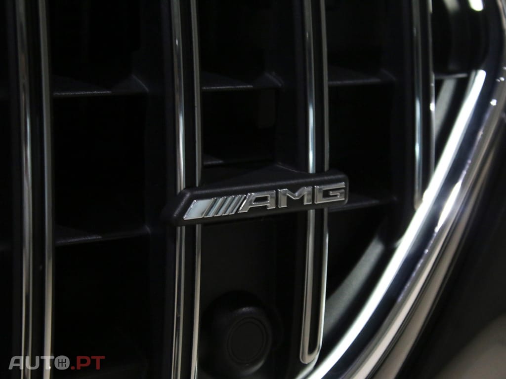 Mercedes-Benz E 53 AMG Hybrid 4Matic+