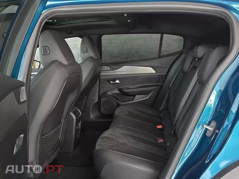 Peugeot 408 1.6 Hybrid GT e-EAT8