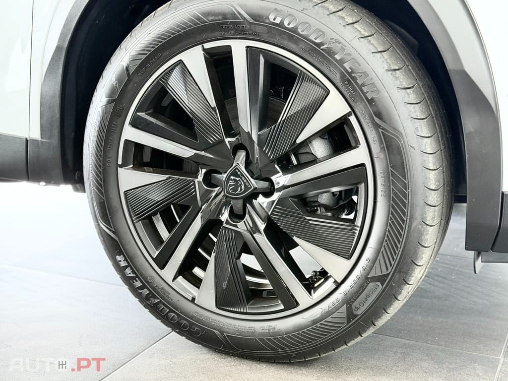 Peugeot E-2008 54 kWh GT