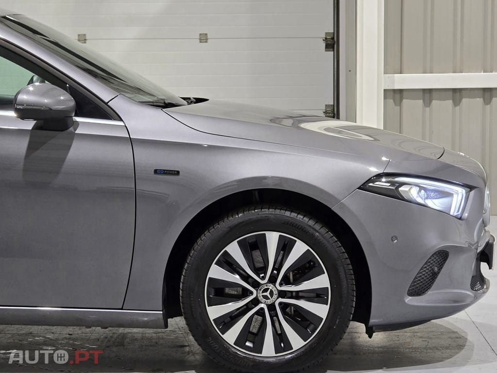 Mercedes-Benz A 250 e 8G-DCT Progressive