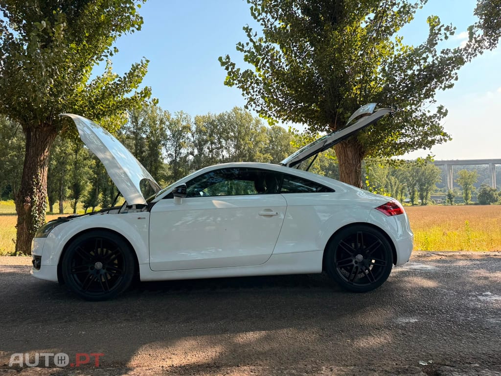 Audi TT 2.0 TFSi S-line
