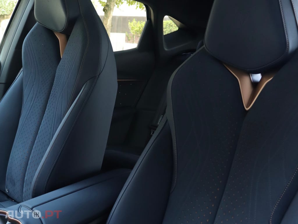 Cupra Tavascan 77 kWh Adrenaline
