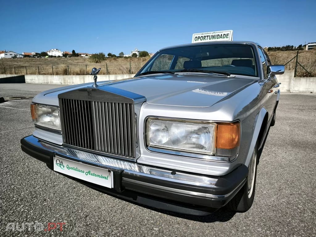 Rolls Royce Silver Spur 2 AXLE RIGID BODY 4 DOOR SALOON