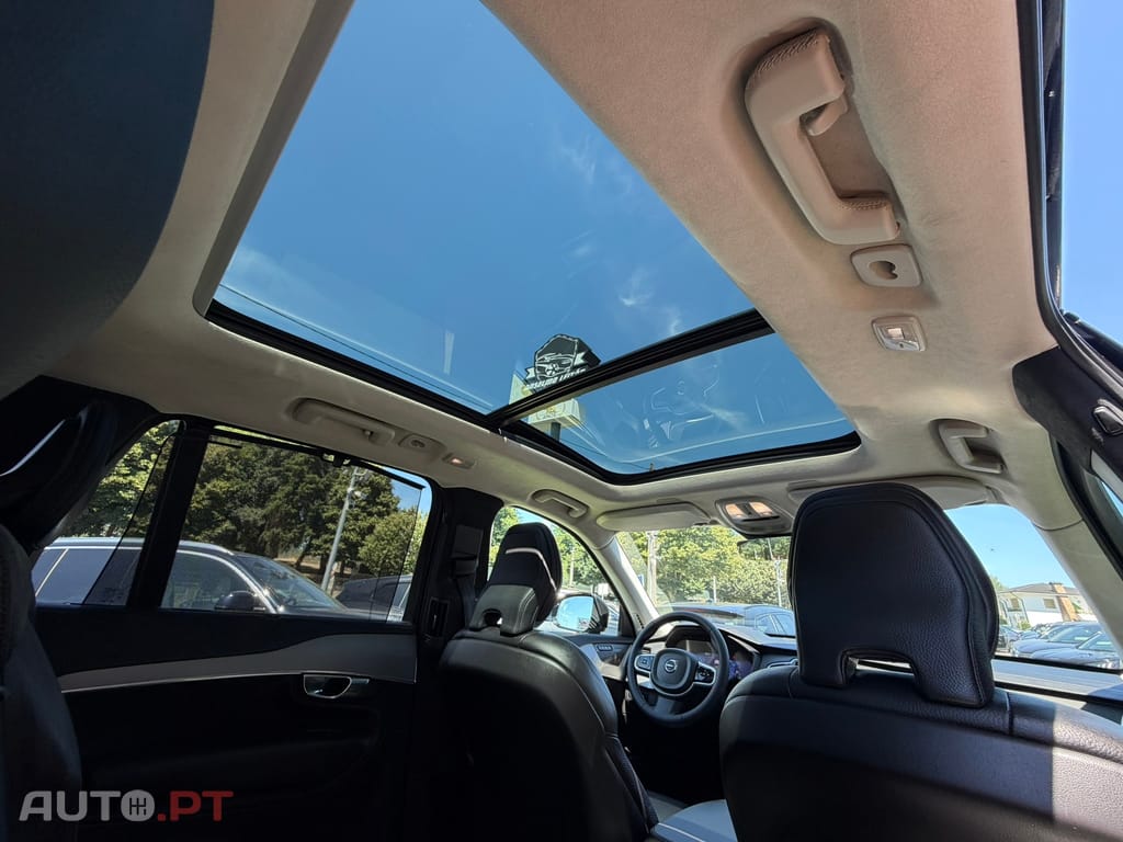 Volvo XC90 2.0 T8 PHEV Ultimate Dark AWD