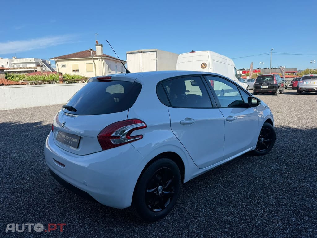 Peugeot 208 1.2 PureTech Active