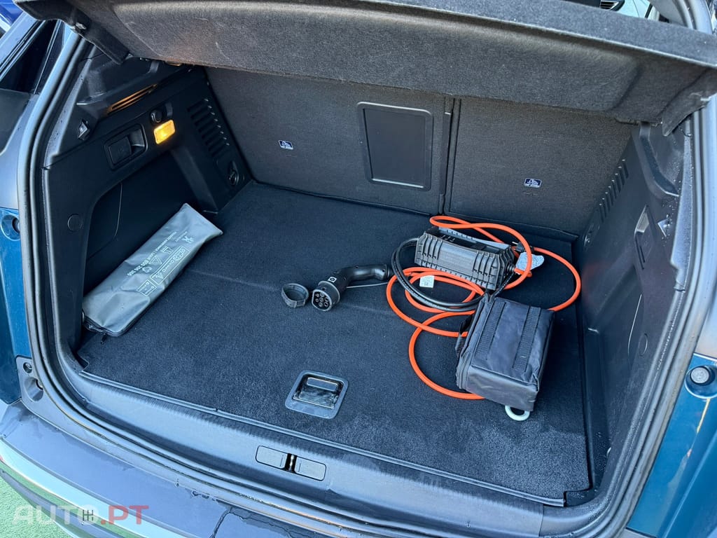 Peugeot 3008 1.6 Hybrid GT e-EAT8