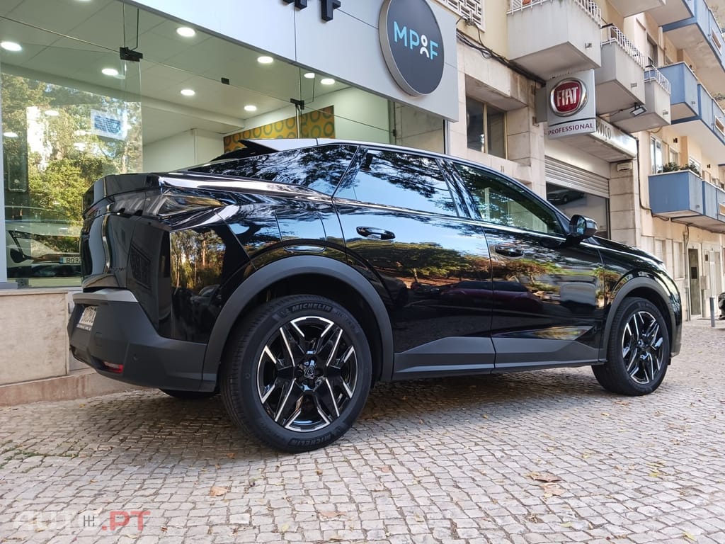 Peugeot 3008 1.2 Hybrid Allure Pack e-DCS6