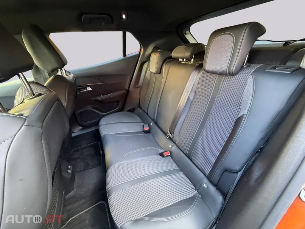 Peugeot 2008 1.2 GT Line