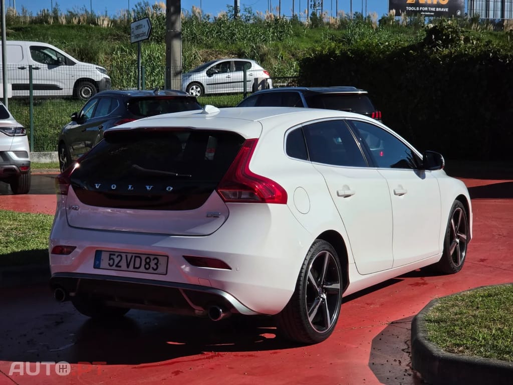 Volvo V40 1.6 D2 R-Design