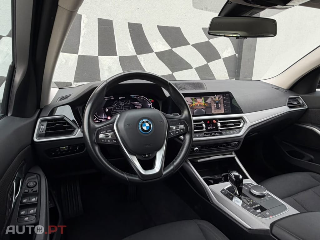 BMW 320 e Aut. Advantage
