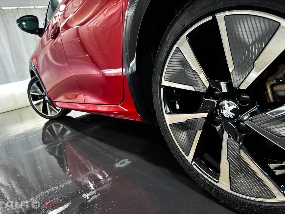 Peugeot E-208 50 kWh GT Pack