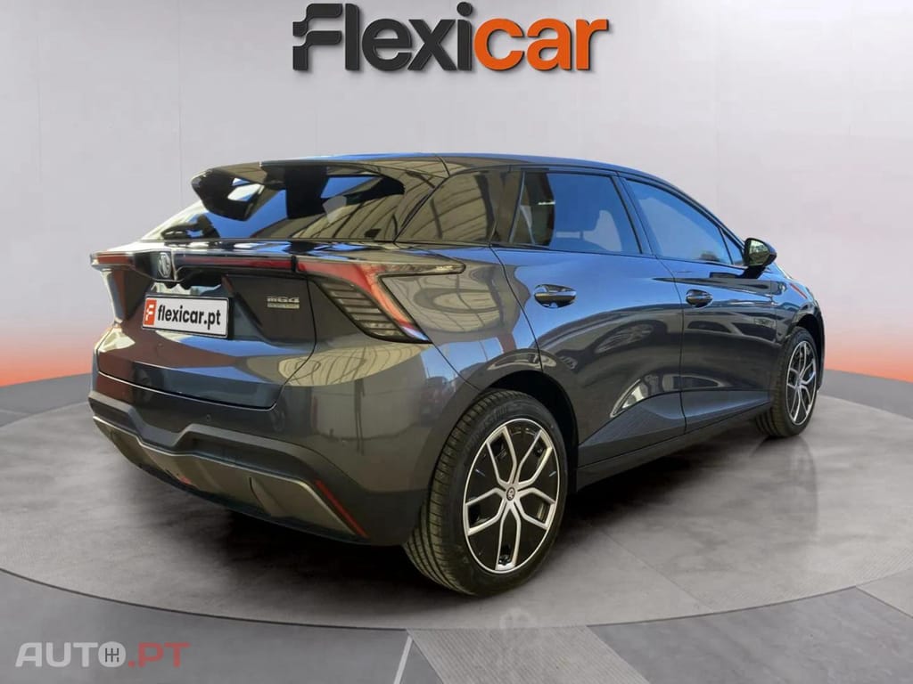 MG MG4 64 kWh Luxury