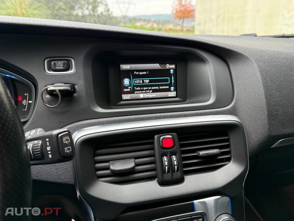 Volvo V40 1.6 D2 R-Design