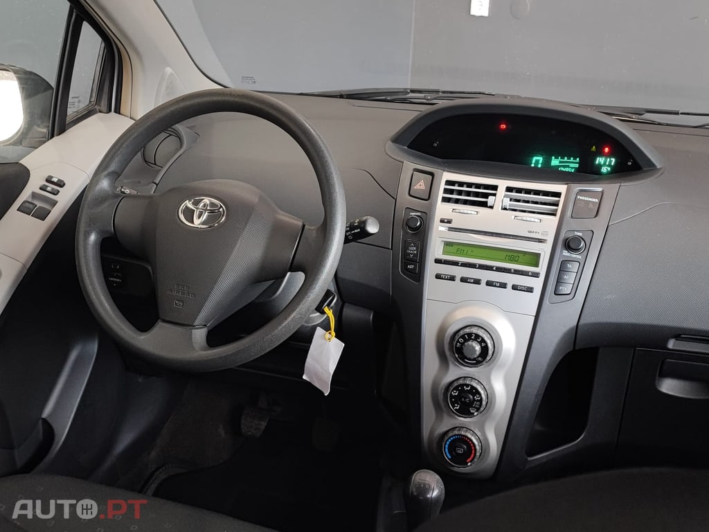 Toyota Yaris 1.0 VVT-i