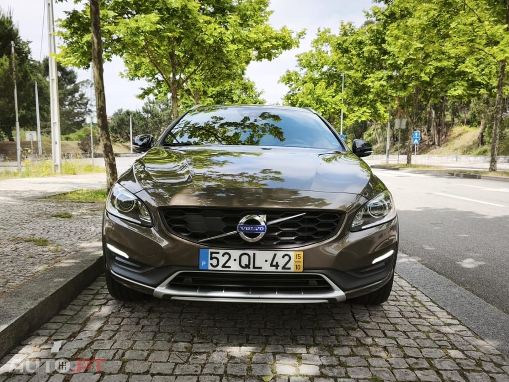 Volvo V60 Cross Country 2.0 D3 Summum Geartronic