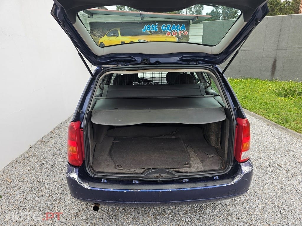 Ford Focus SW 1.4 Ambiente