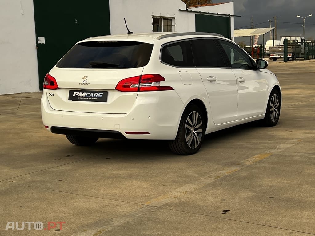 Peugeot 308 SW 1.2 PureTech Allure J17
